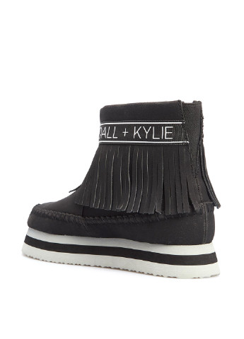 Зимние ботинки Kendall + Kylie с бахромой тканевые