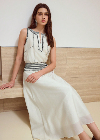 Молочна кежуал сукня з спідницею-сонце SHEIN з орнаментом