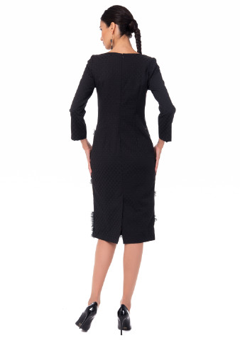 Чорна коктейльна сукня футляр Iren Klairie в горошок