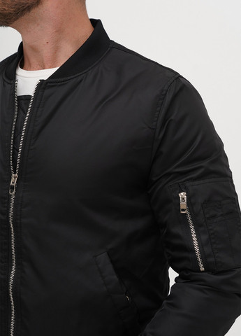 Чорна демісезонна куртка Trend Collection