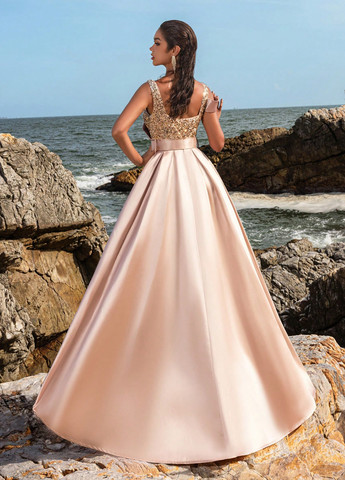 Кремова вечірня сукня з спідницею-сонце SHEIN однотонна