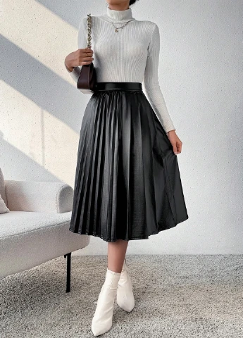 Черная кэжуал однотонная юбка SHEIN плиссе