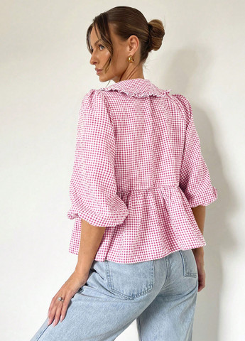 Светло-розовая блуза с баской SHEIN