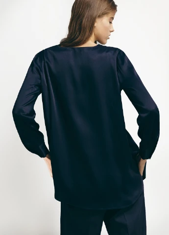 Тёмно-синяя блуза Massimo Dutti