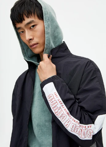 Комбінована вітровка Pull & Bear