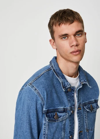 Синя демісезонна куртка Pull & Bear
