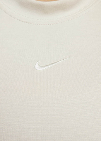 Бежевое кэжуал платье платье-водолазка Nike однотонное