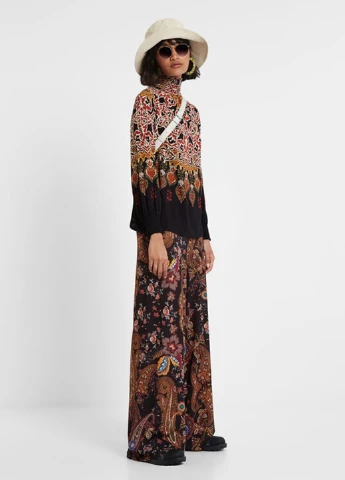Чорна блуза Desigual