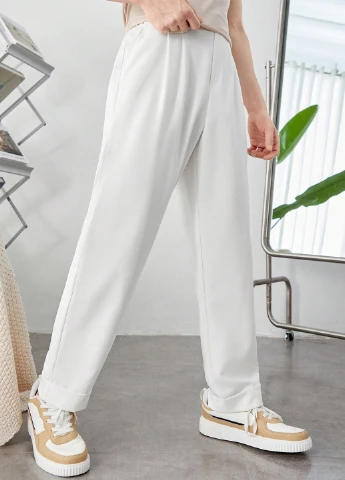 Белые кэжуал демисезонные брюки зауженные SHEIN