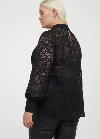 Чорна мереживна блузка H&M+