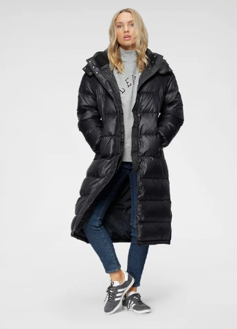 Черное зимнее Пальто Levi's