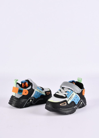 Черные демисезонные кроссовки W.Niko