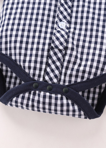 Комбинированный демисезонный комплект (боди, шорты) SHEIN