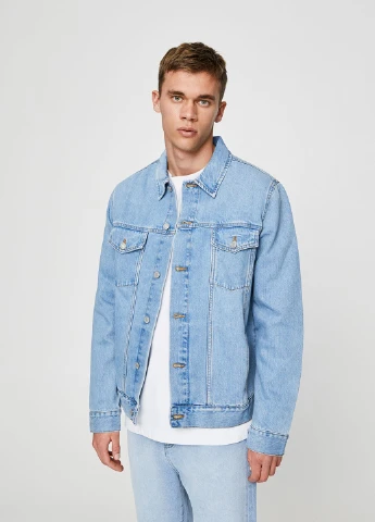 Блакитна демісезонна куртка Pull & Bear