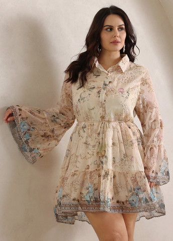 Светло-бежевое праздничный платье клеш SHEIN с цветочным принтом