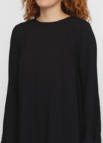 Черное кэжуал платье а-силуэт H&M однотонное