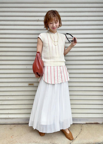 Молочна блуза Uniqlo