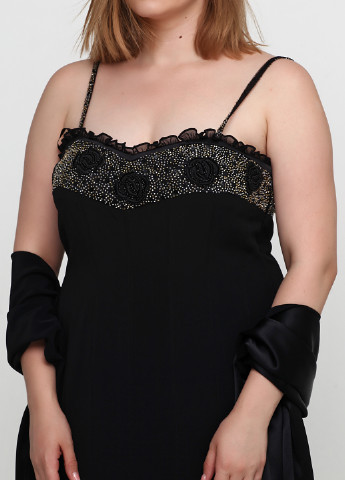 Черное вечернее платье с открытыми плечами Anife с абстрактным узором