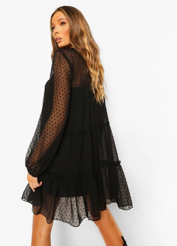 Черное кэжуал платье оверсайз Boohoo однотонное