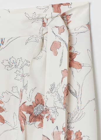Белая кэжуал цветочной расцветки юбка H&M