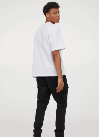 Белая футболка relaxed fit H&M