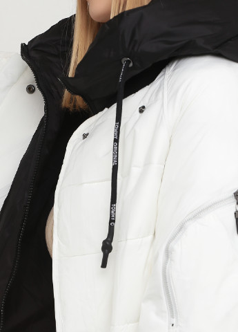 Белая зимняя куртка Sobello