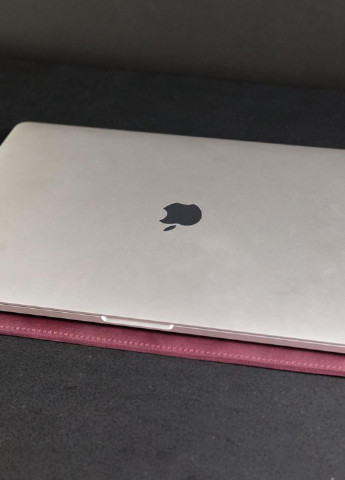 Шкіряний чохол для MacBook Дизайн №1 з повстю Berty (253861898)