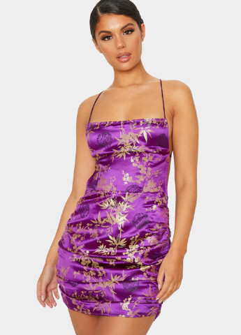 Фиолетовое коктейльное платье с открытой спиной PrettyLittleThing с цветочным принтом
