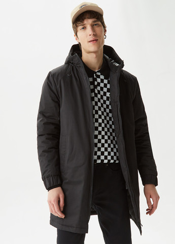 Черная демисезонная куртка Lacoste