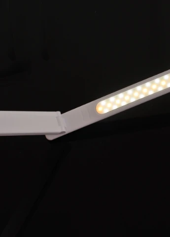 Настольная светодиодная лампа SL-122 LED 8W WH Brille (253881707)