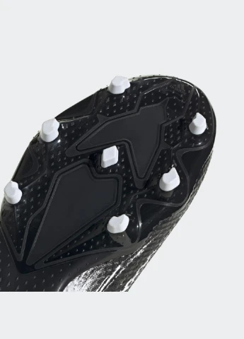 Черно-белые футбольные бутсы fw9196 adidas