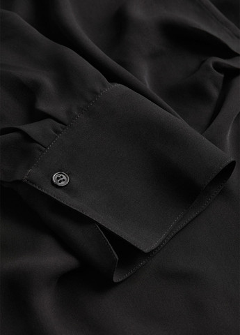 Чорна демісезонна блузка на запах H&M