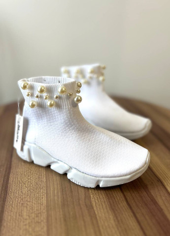 Белые летние кроссовки Cosby