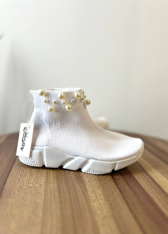 Белые летние кроссовки Cosby