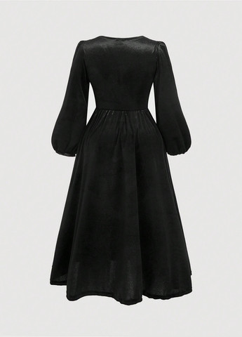 Черное вечернее платье клеш SHEIN однотонное