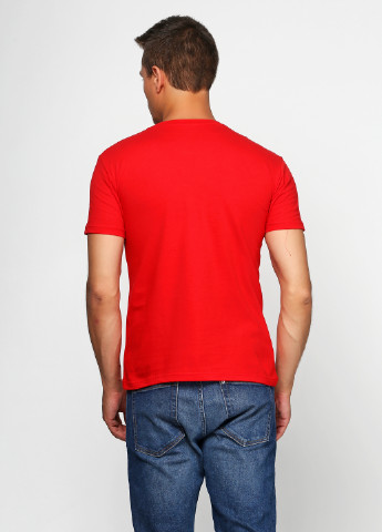Червона футболка Manatki