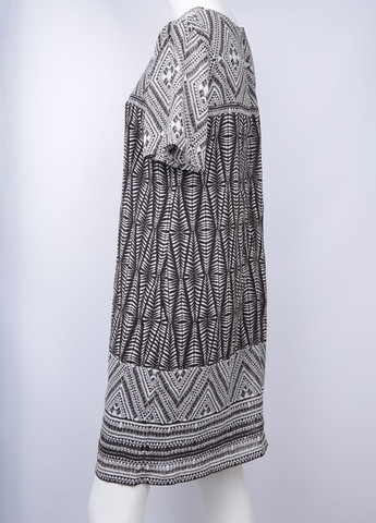 Черно-белое кэжуал платье Mark с геометрическим узором