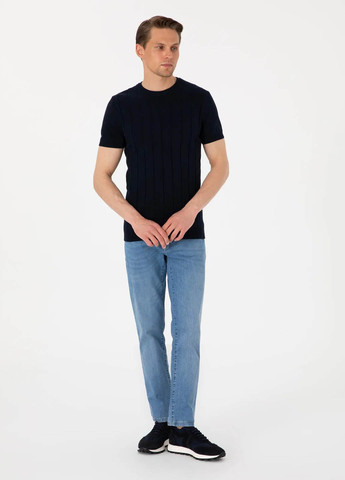 Темно-синя футболка Pierre Cardin