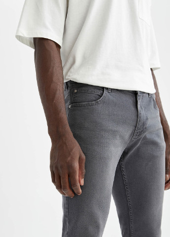 Джинси DeFacto завужені однотонні темно-сірі джинсові бавовна