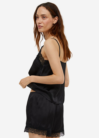 Черная всесезон пижама (топ, шорты) топ + шорты H&M
