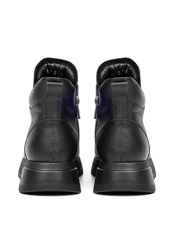 Зимние кроссовки женские Yuki