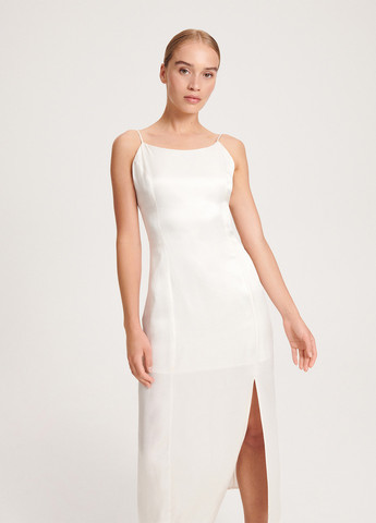Белое кэжуал платье платье-комбинация Reserved однотонное