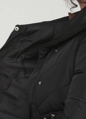 Чорна демісезонна куртка SNOW & PASSION