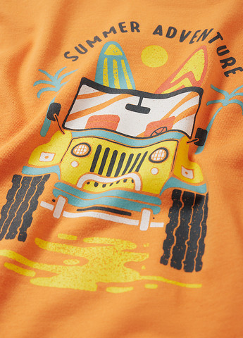 Оранжевая летняя футболка C&A