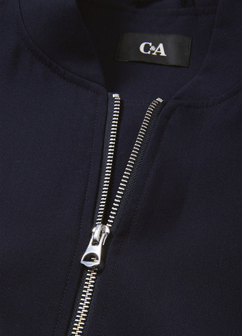 Темно-синя демісезонна куртка C&A