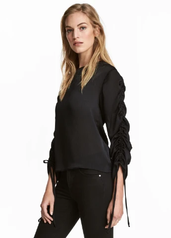 Чёрная блузка с кулисками H&M
