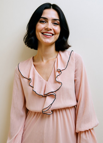 Пудровое кэжуал платье клеш Reserved однотонное