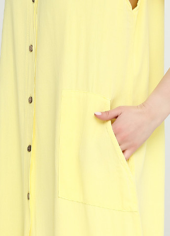 Желтое кэжуал платье New Line однотонное