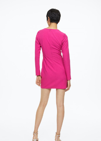 Розовое деловое платье H&M однотонное