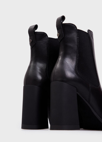 Чорні демісезонна ботильйони PRPY